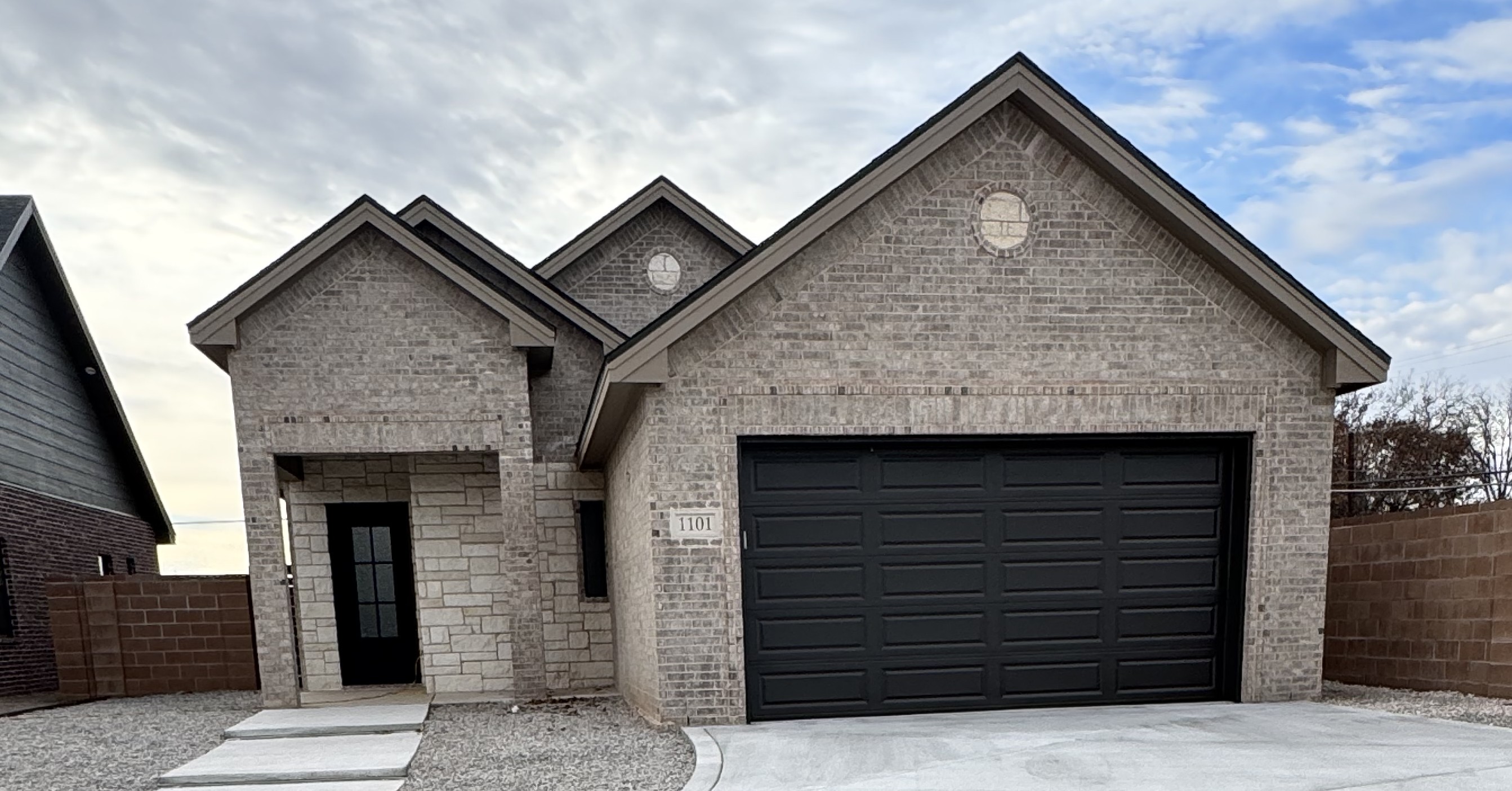 1101 E Aventura Lane, Hobbs, NM