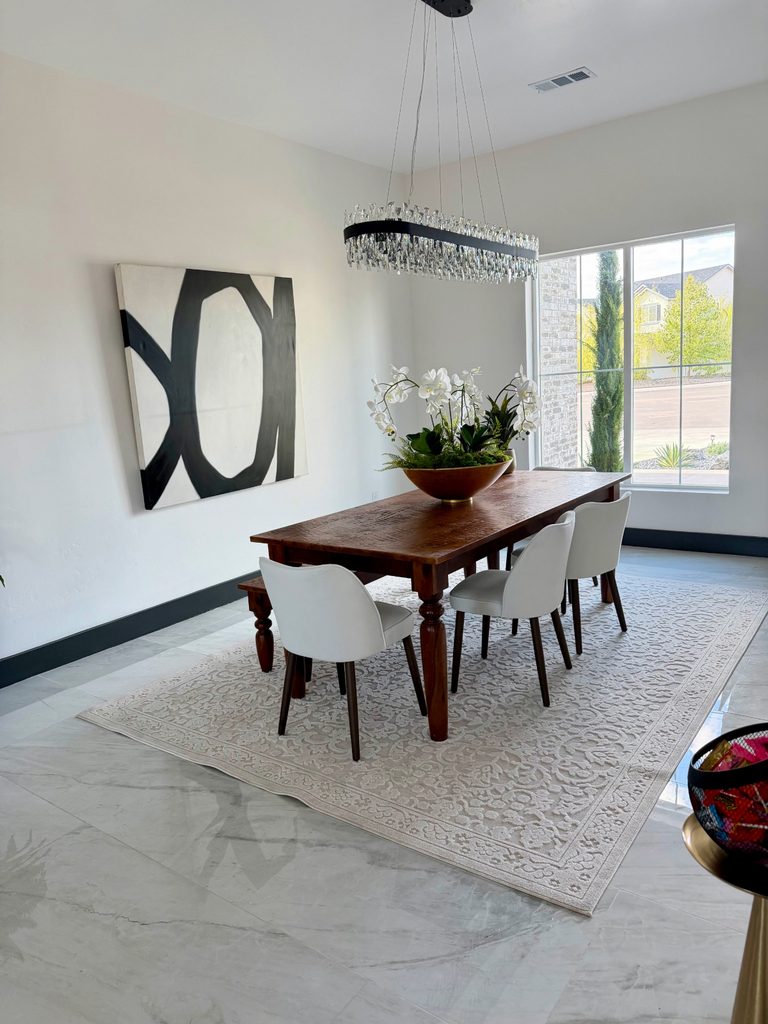1215 E Aventura Lane